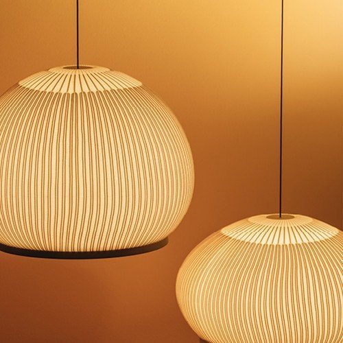 Knit 7475 iluminando salón contemporáneo con luz ambiental envolvente Knit 7475 iluminando salón contemporáneo con luz ambiental envolvente