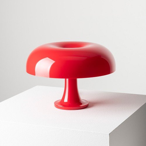 Lámpara Nessino en rojo brillante, diseño icónico de mesa.