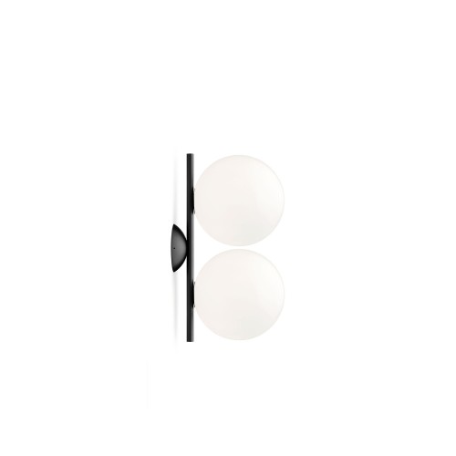 Aplique IC C/W1 Double Flos acabado negro mate con dos esferas opal