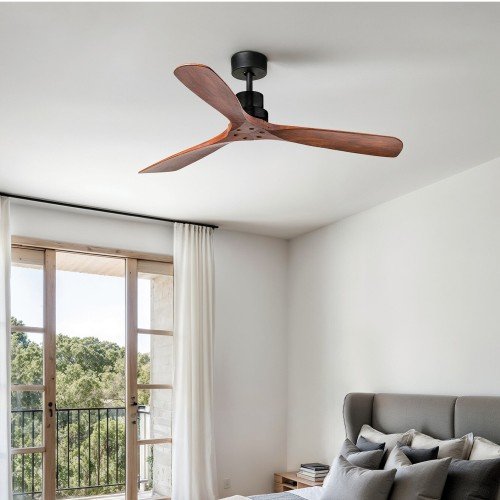 Ventilador Lantau L Faro Barcelona color negro en habitación con salida a terraza Ventilador Lantau L Faro Barcelona color negro en habitación con salida a terraza